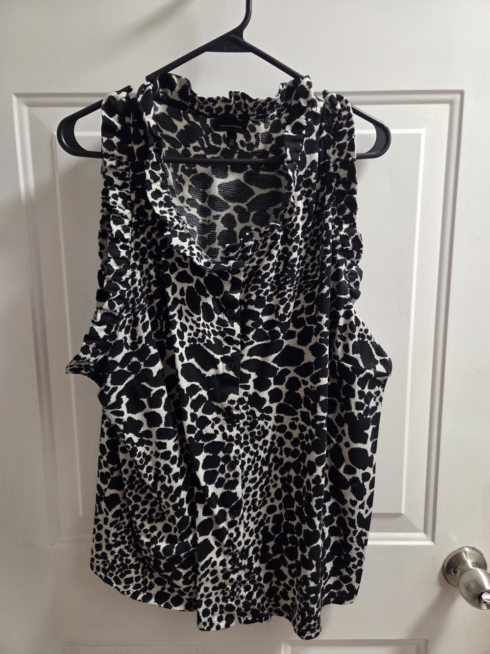 Who What Wear- Black & White Animal Print Ruffle Shirt